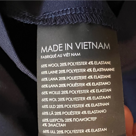 Club Monaco wool blend cowl neck boxy fit long sleeve top M like new condition - Picture 11 of 11